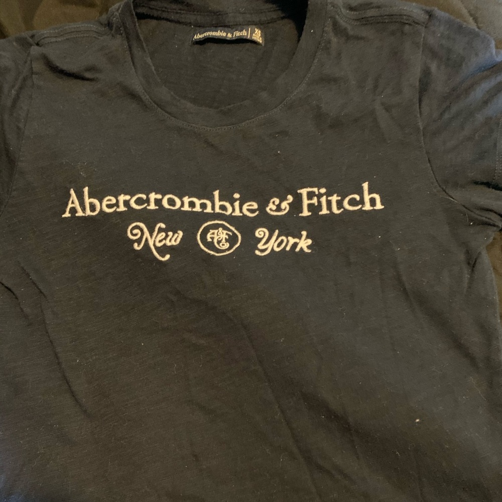 Abercrombie & Fitch Tee